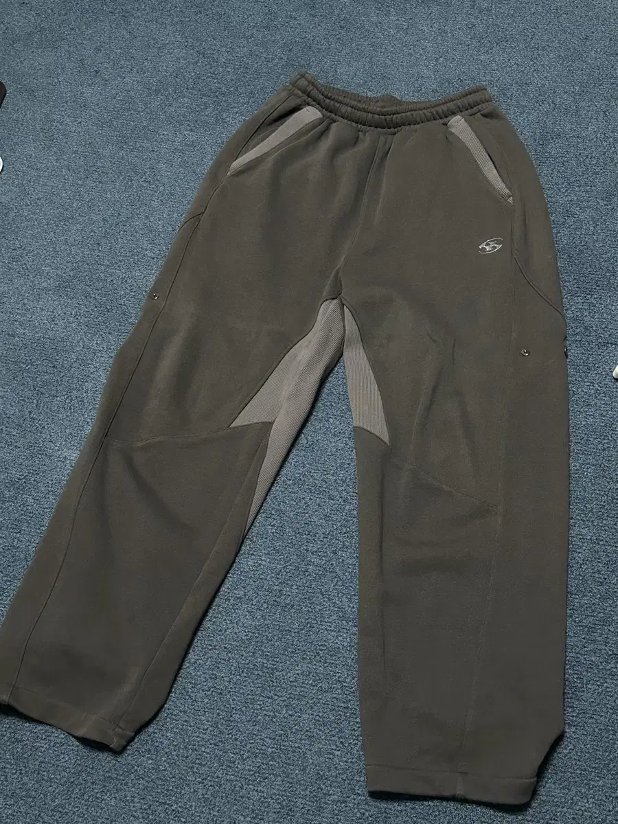 SAN SAN GEAR | 산산기어 23SS San San Gear Cargo Pants Khaki SAN SAN GEAR | 산산기어 23SS San San Gear Cargo Pants Khaki